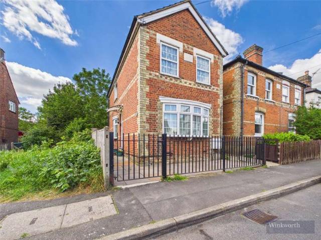 House for sale in Royal Borough of Kingston upon Thames, Greater London