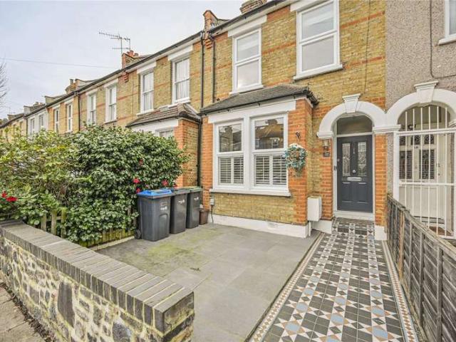 House for sale in New Southgate, Greater London