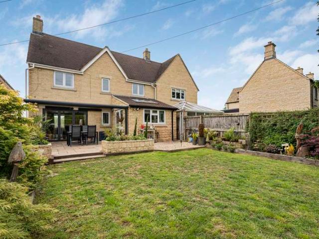 House for sale in Fossebridge, Gloucestershire