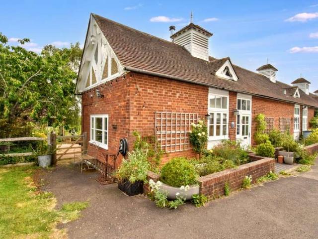 House for sale in Capel, Sandown Park