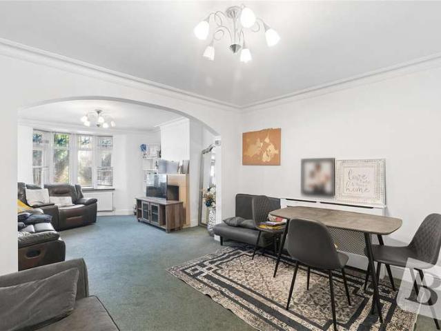 House for sale in Marks Gate, Greater London