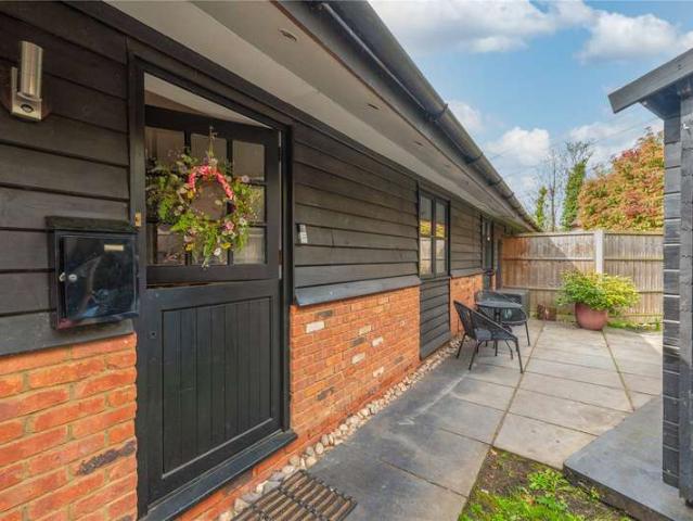 House for sale in Addlestone, Runnymede