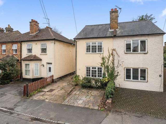House for sale in Addlestone, Runnymede