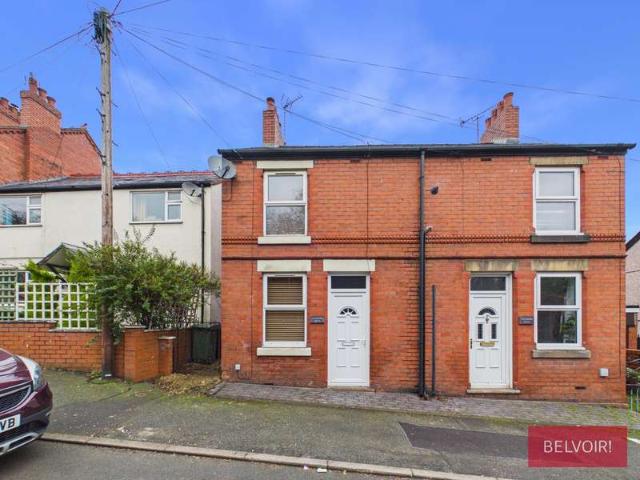 House for sale in Johnstown, Wales
