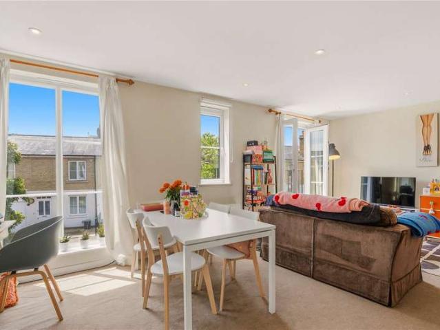 House for sale in London Borough of Wandsworth, Greater London