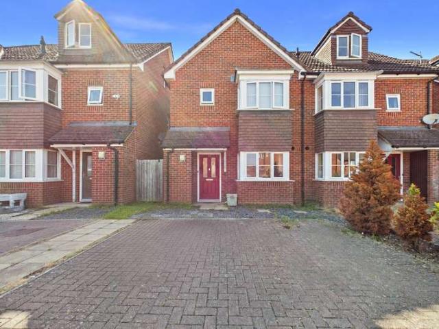 House for sale in Theale, West Berkshire