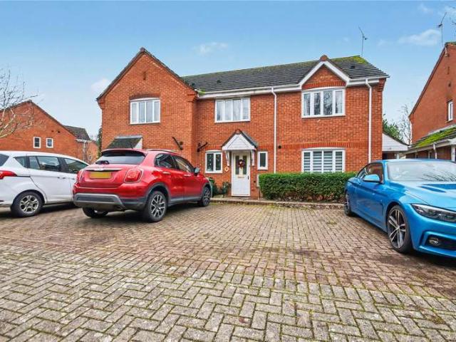 House for sale in Warndon, Worcestershire