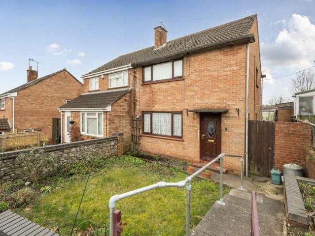 House for sale in Kingswood