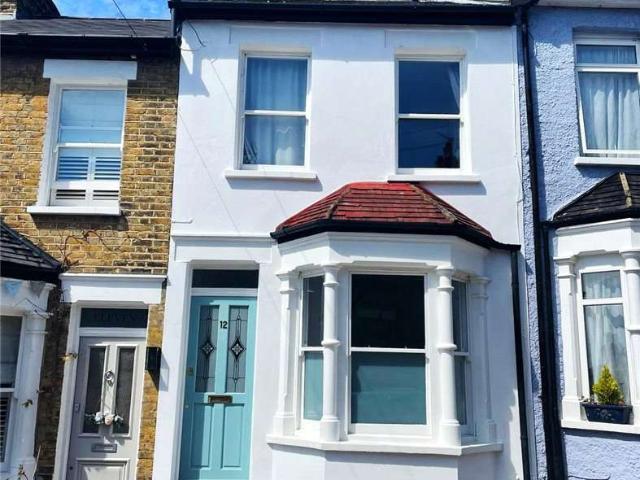 House for rent in Alton Barnes, Essex