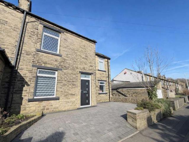 House for sale in Shelf, Calderdale