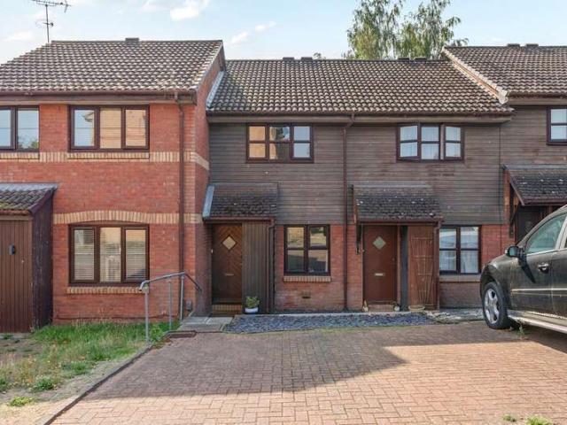 House for sale in Ottershaw, Runnymede