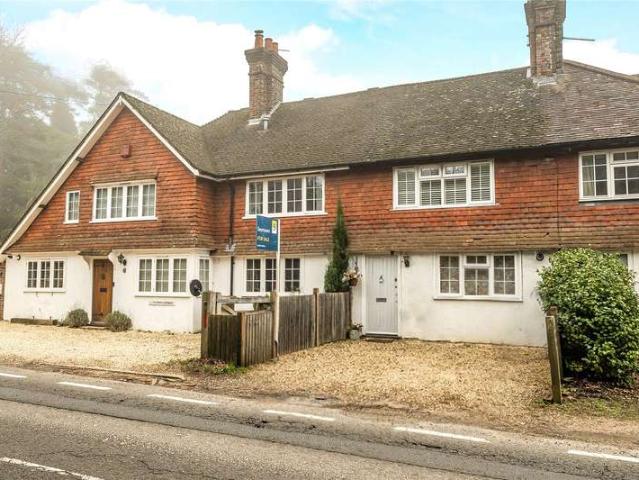 House for sale in Fole, Surrey