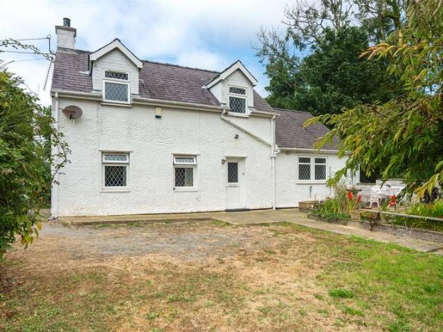 House for sale in Llanfair-Mathafarn-Eithaf, Llanbedrgoch