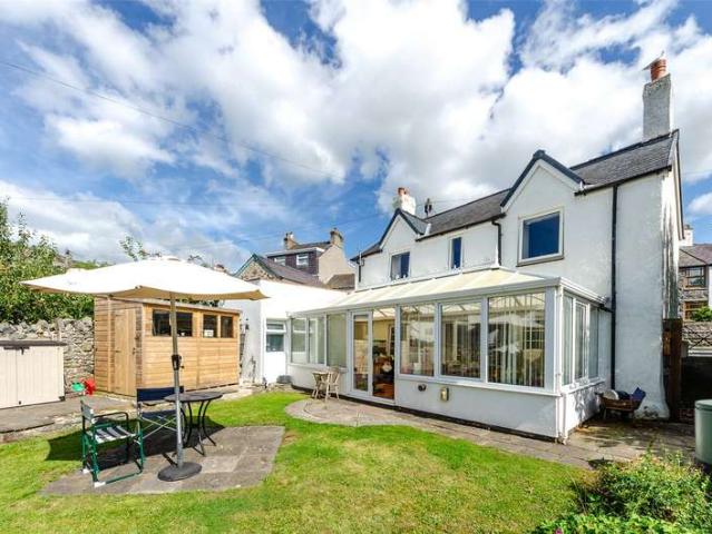 House for sale in Llanfairfechan, Wales