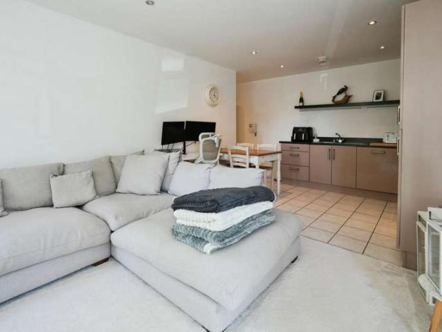 House for sale in Georgia, Greater Manchester