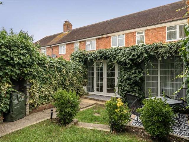 House for sale in Whitley Wood, Reading