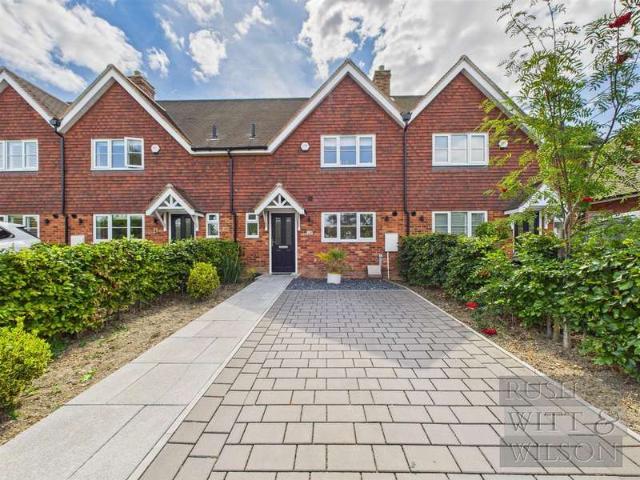 House for sale in Heathlands, East Sussex