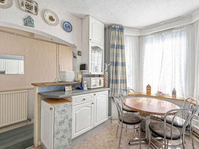 House for sale in Finchley, Greater London