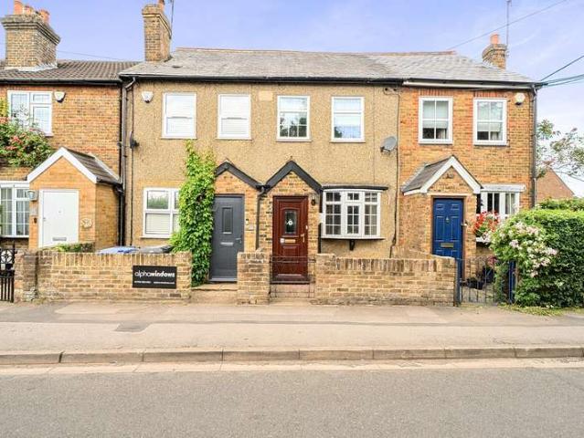 House for sale in Iver, Richings Park