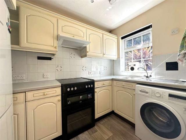 House for sale in Red Hill, Surrey