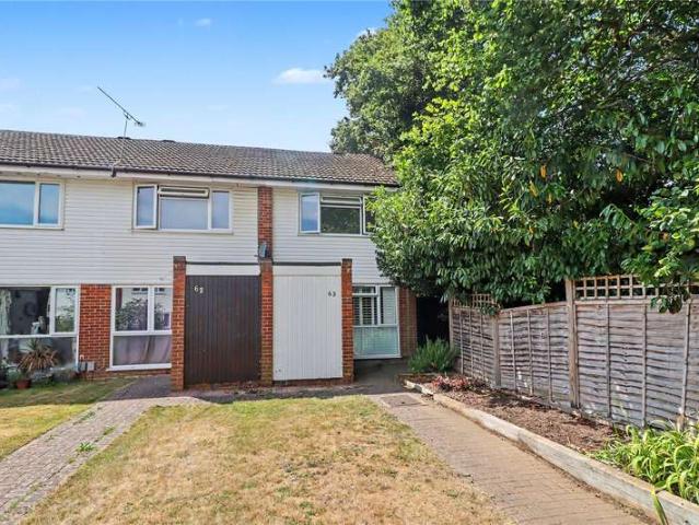 House for sale in Goldsworth Park, Woking