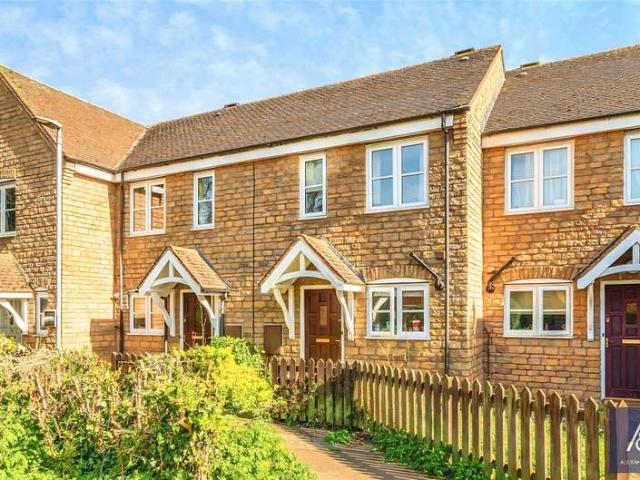 House for sale in Middleton Cheney, Northamptonshire