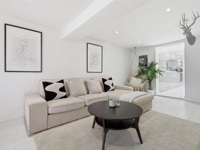 House for rent in Lambourne, Epping