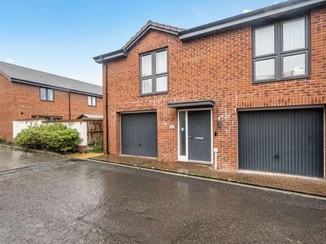 House for sale in Stoke Gifford, South Gloucestershire