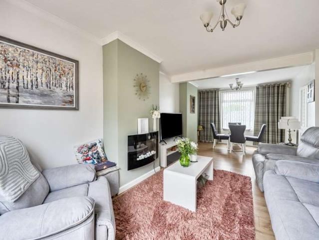 House for sale in Rosehill, Greater London