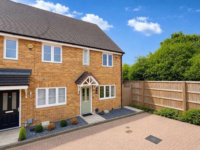 House for sale in Cheeseman's Green, Bridgefield