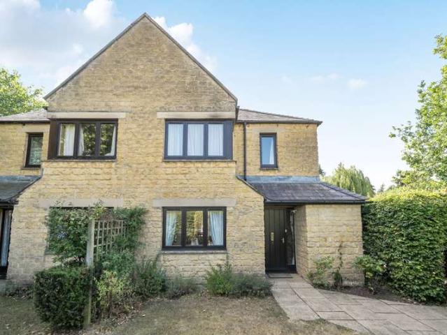 House for sale in Black Bourton, Oxfordshire