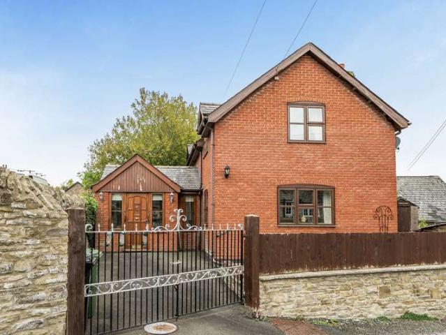 House for sale in Headbrook, Kington