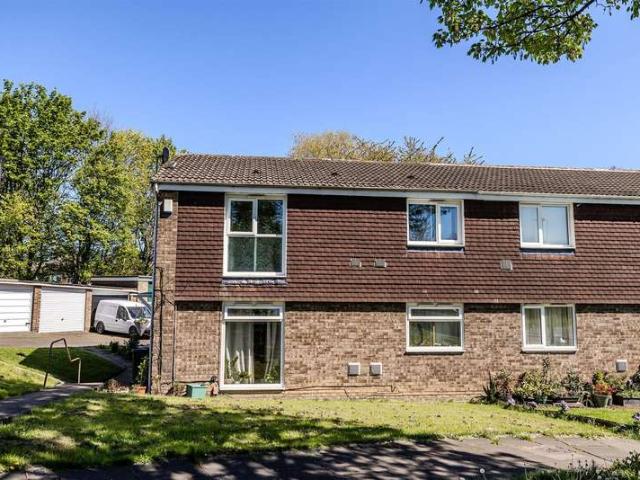 Flat for sale in Denton Burn, Tyne And Wear