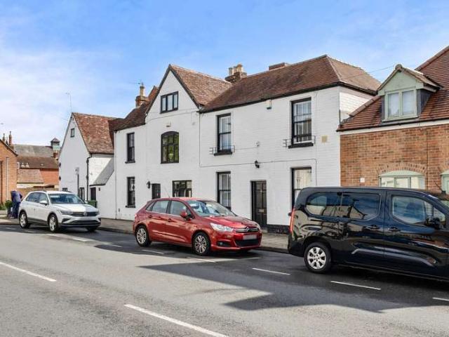 House for sale in Tewkesbury, Pamington
