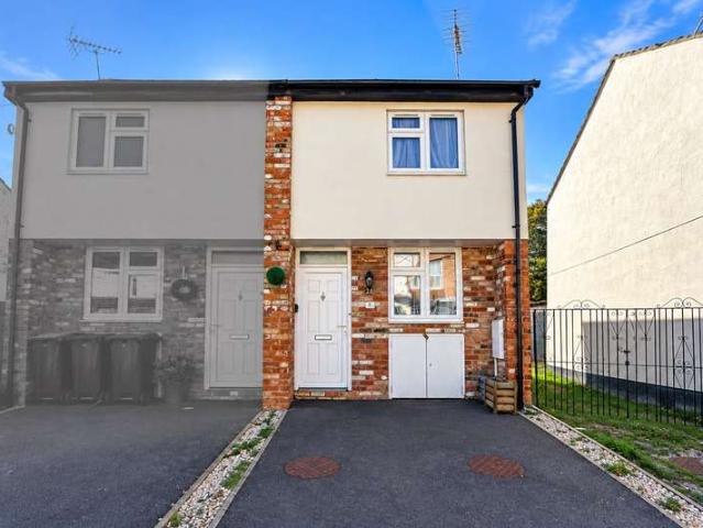 House for sale in Prittlewell, Southend-on-Sea