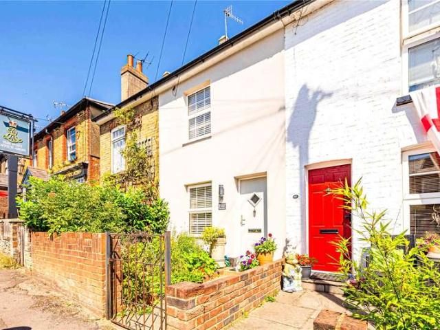 House for sale in Pouchen End, Hertfordshire