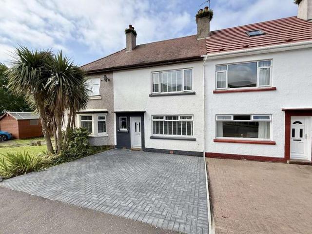 Cottage for sale in Holehouse, Largs