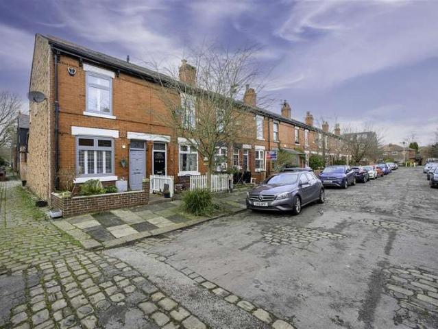 House for sale in Georgia, Greater Manchester