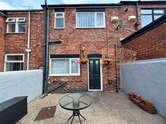 House for sale in Lambton