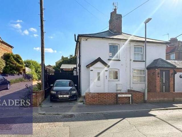 House for sale in Chipping Hill, Essex