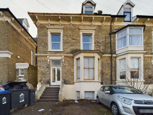 House for sale in Clarendon, Ash