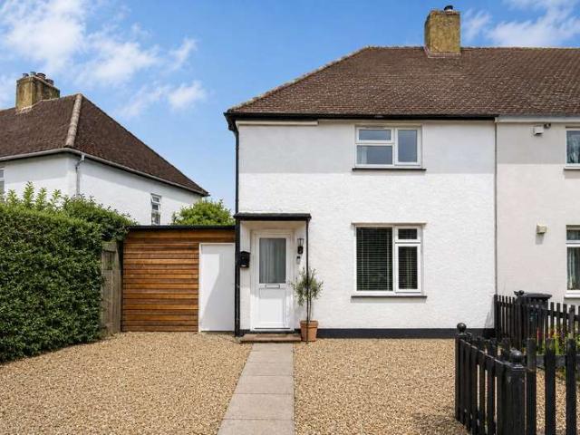 House for sale in Tolworth, Greater London