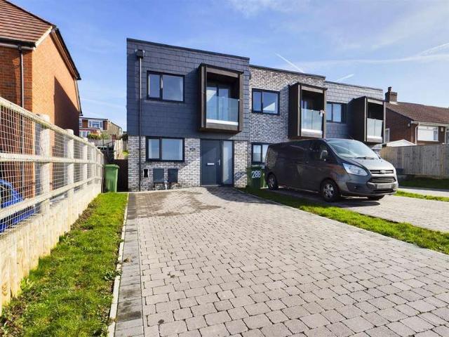 House for sale in Mount Pleasant, Iford