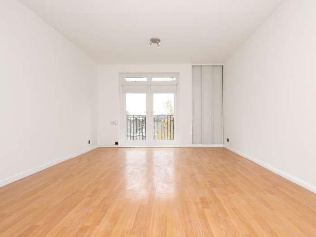 Apartment for sale in Kentish Town, Greater London