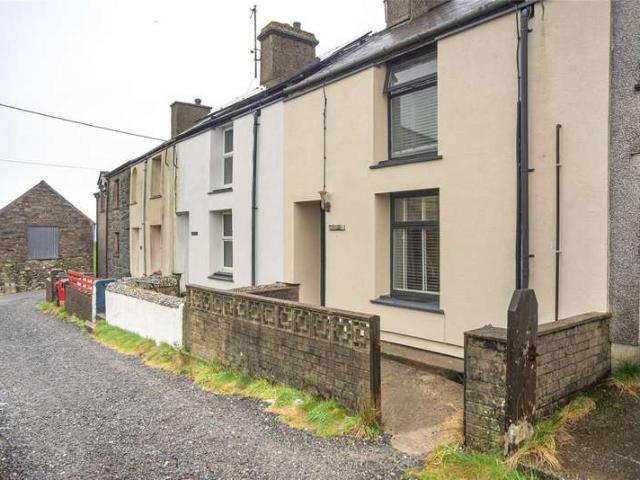 House for sale in Llandwrog, Carmel