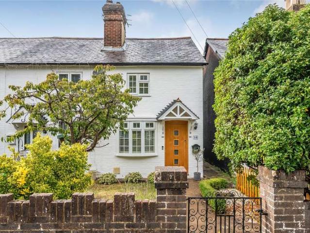 House for sale in Shalford, Guildford