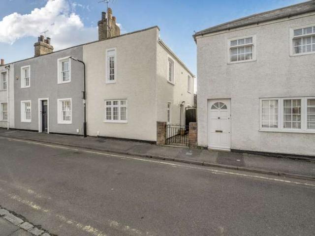 House for sale in Clewer Village, Windsor