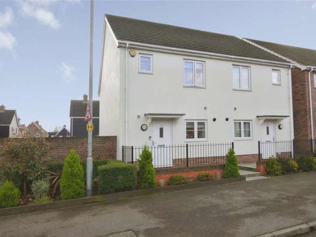 House for sale in Navestock Side, Essex