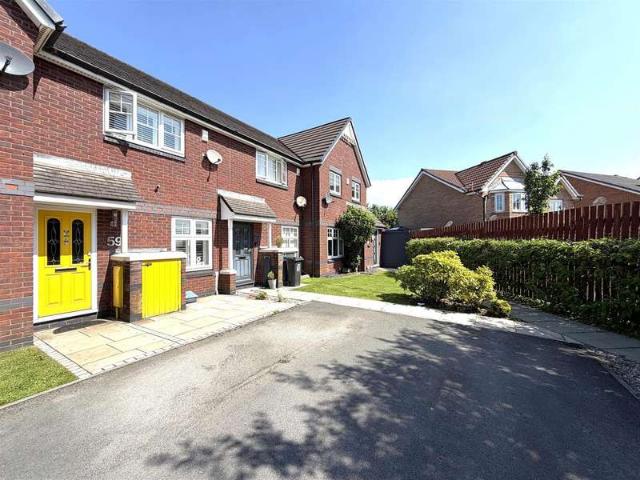 Cottage for sale in Wingates, Bolton