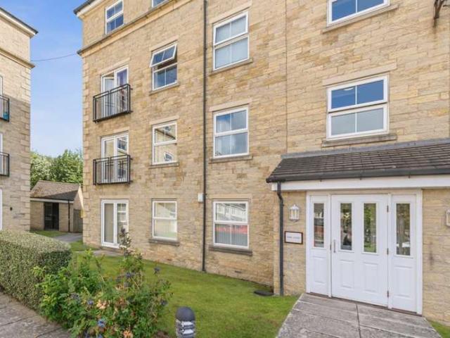 House for sale in Bailiff Bridge, West Yorkshire